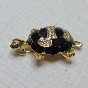 Rhinestone Turtle Brooch